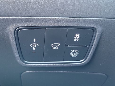 Certified 2023 Hyundai Tucson Limited AWD/4WD image 21