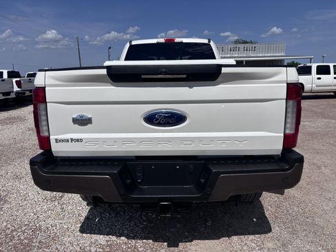 Used 2017 Ford F350 King Ranch w/ King Ranch Ultimate Package AWD/4WD image 4