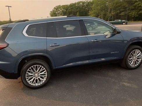 New 2026 GMC Acadia Denali w/ Super Cruise Package image 9