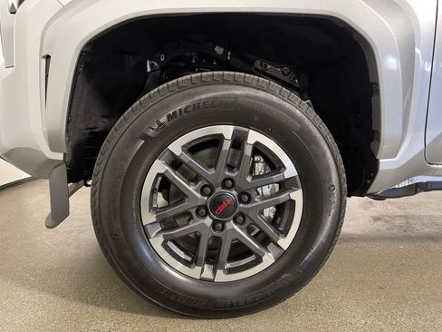 New 2025 Toyota Tacoma TRD Sport image 11