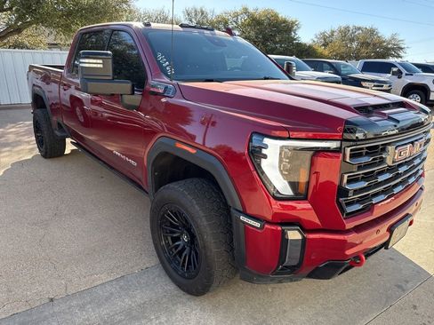 Used 2024 GMC Sierra 2500 AT4 w/ AT4 Premium Plus Package AWD/4WD image 9