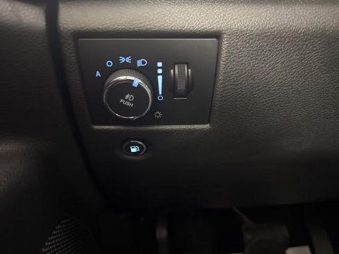 Used 2018 Jeep Grand Cherokee Overland AWD/4WD image 22