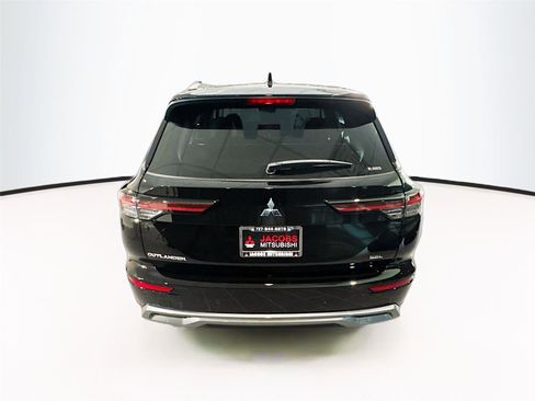 New 2026 Mitsubishi Outlander SEL image 31