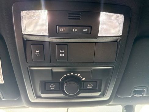 Used 2017 Toyota Tacoma 4x4 Double Cab image 34