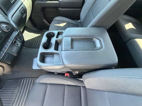 Used 2022 Chevrolet Silverado 1500 Custom AWD/4WD image 18