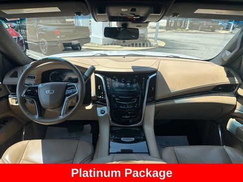 Used 2019 Cadillac Escalade ESV Platinum AWD/4WD image 20