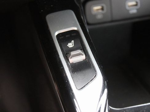 Used 2022 Kia Sorento SX image 28