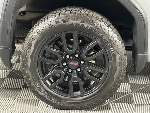 Used 2024 GMC Sierra 1500 Elevation AWD/4WD image 14