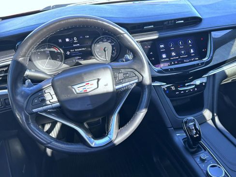 Certified 2023 Cadillac XT6 Sport w/ Technology Package image 16
