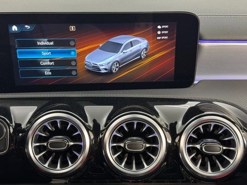 Used 2022 Mercedes-Benz A 220 w/ AMG Line image 29