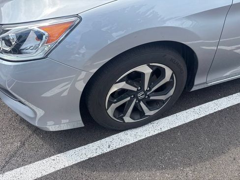 Used 2017 Honda Accord EX-L image 7