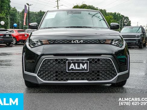 Used 2025 Kia Soul LX w/ LX Technology Package FWD image 9