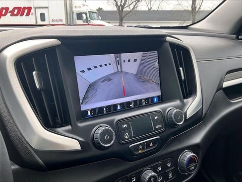 Used 2022 GMC Terrain SLT w/ Infotainment Package II AWD/4WD image 27