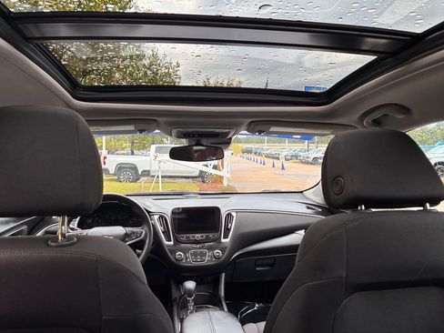 Used 2024 Chevrolet Malibu LT image 17