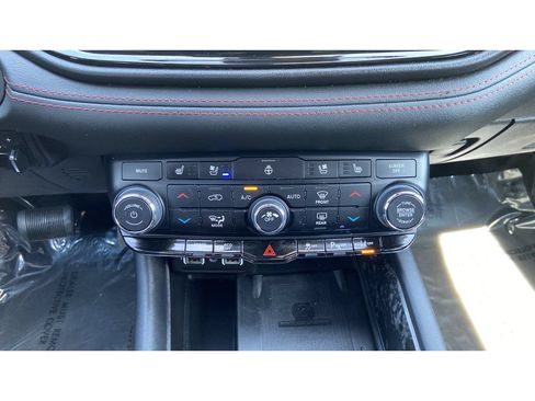 Used 2024 Dodge Durango R/T AWD/4WD image 16