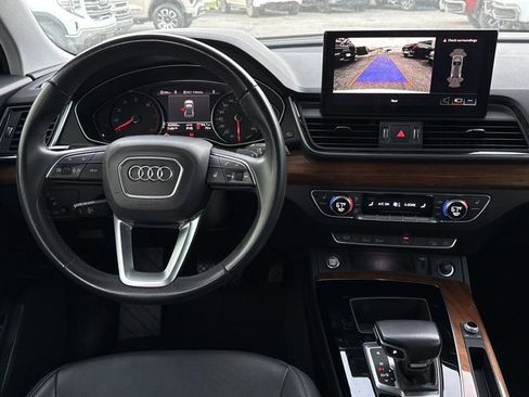 Used 2022 Audi Q5 2.0T Premium w/ Convenience Package image 4