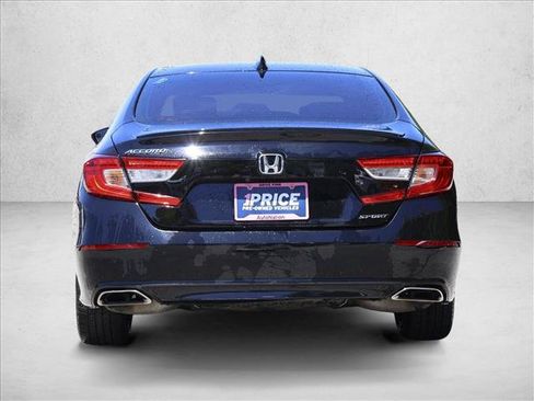 Used 2018 Honda Accord Sport image 6