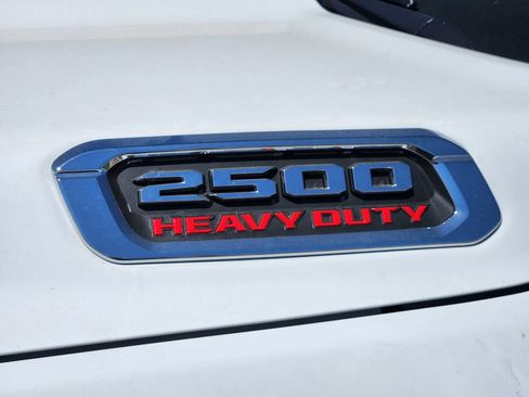 New 2026 RAM 2500 Big Horn AWD/4WD image 8