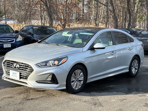 Used 2018 Hyundai Sonata Limited w/ Ultimate Package 02 image 3