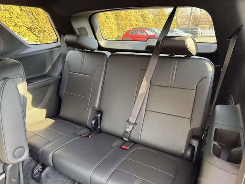 Used 2023 Chevrolet Traverse RS w/ LPO, Floor Liner Package image 11