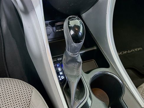 Used 2013 Hyundai Sonata GLS image 22