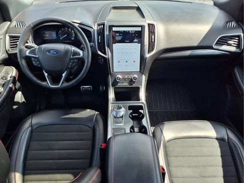 Used 2024 Ford Edge ST-Line w/ Class II Trailer Tow Package AWD/4WD image 16