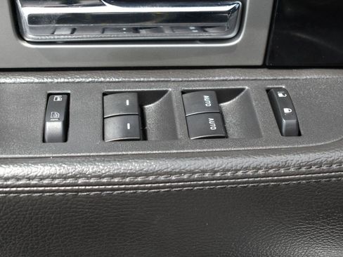 Used 2012 Ford F150 Platinum AWD/4WD image 40