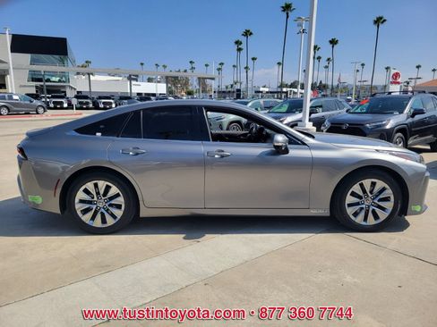 Used 2023 Toyota Mirai w/ Advanced Technology Package RWD image 3