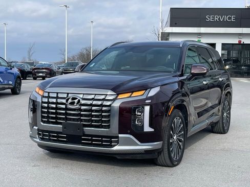 Used 2023 Hyundai Palisade Calligraphy AWD/4WD image 3