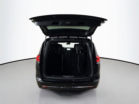 New 2026 Chrysler Pacifica Select image 28