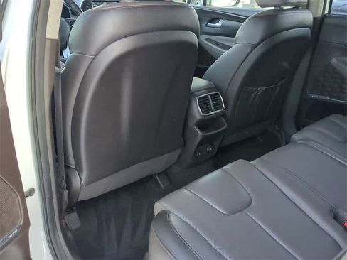 Used 2019 Hyundai Santa Fe Limited image 18