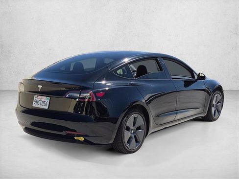 Used 2022 Tesla Model 3 RWD image 5