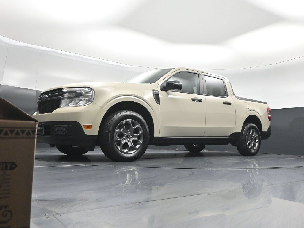 Certified 2024 Ford Maverick XLT w/ XLT Luxury Package FWD image 42