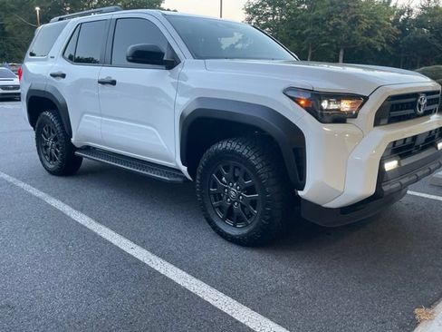 Used 2025 Toyota 4Runner SR5 AWD/4WD image 1