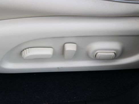 Used 2020 INFINITI QX60 Luxe w/ Essential Package FWD image 17