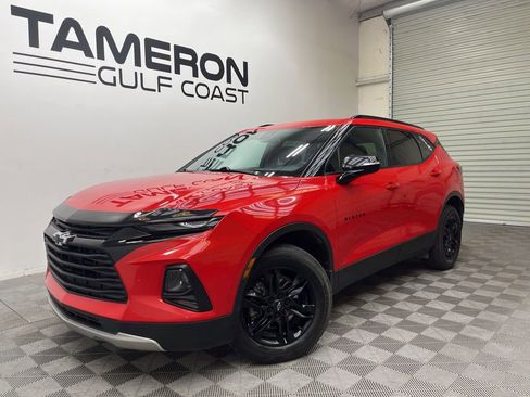 Used 2022 Chevrolet Blazer LT FWD image 2