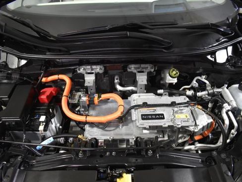 Used 2024 Nissan Ariya AWD image 39
