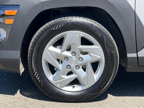 Used 2026 Hyundai Kona SE FWD image 11