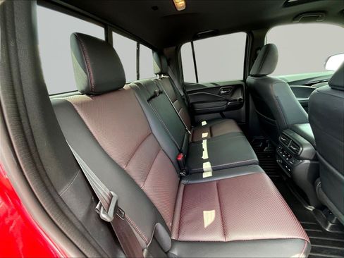 Used 2025 Honda Ridgeline Black Edition image 26