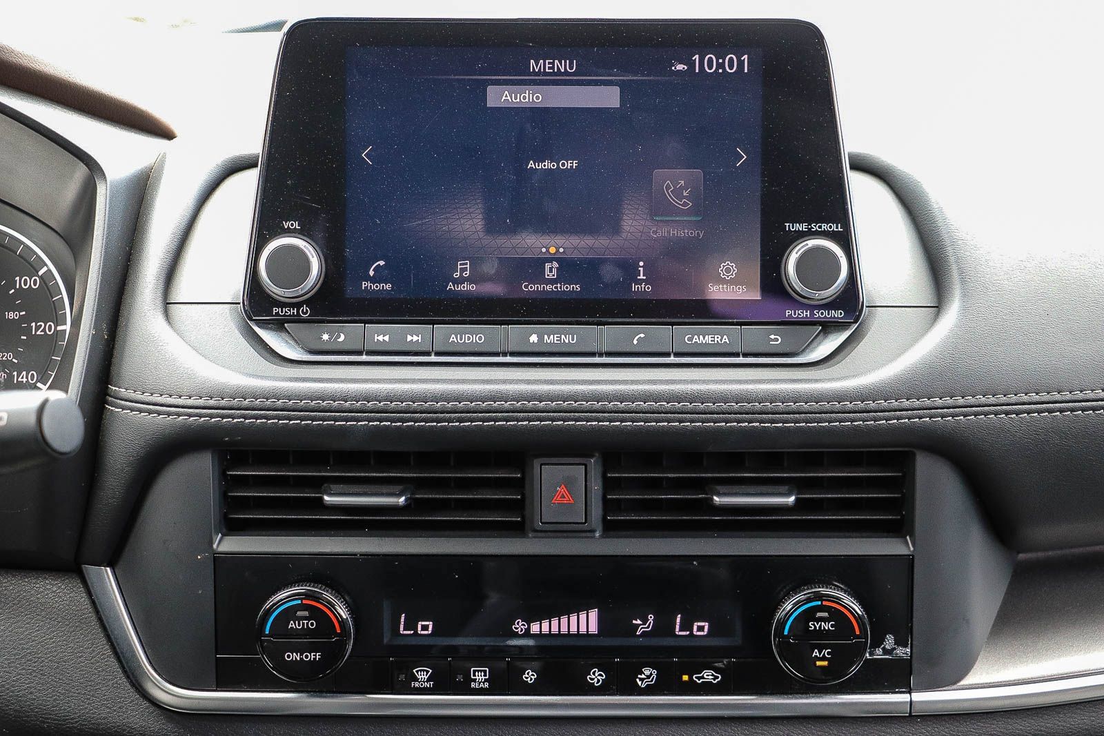 Used 2023 Nissan Rogue SV FWD image 14
