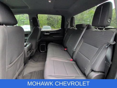 Used 2022 Chevrolet Silverado 1500 RST w/ Z71 Off-Road Package AWD/4WD image 25