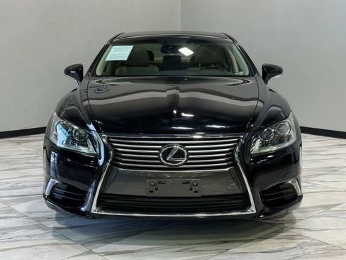 Used 2014 Lexus LS 460 w/ Comfort Package RWD image 3