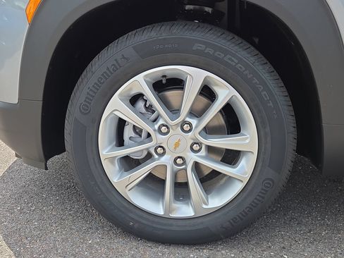 New 2026 Chevrolet TrailBlazer LS w/ LS Convenience Package FWD image 9