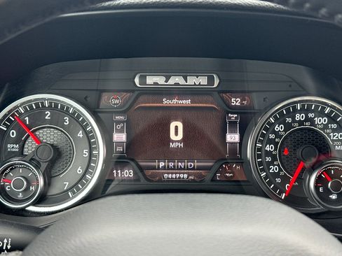 Used 2024 RAM 1500 Laramie image 23