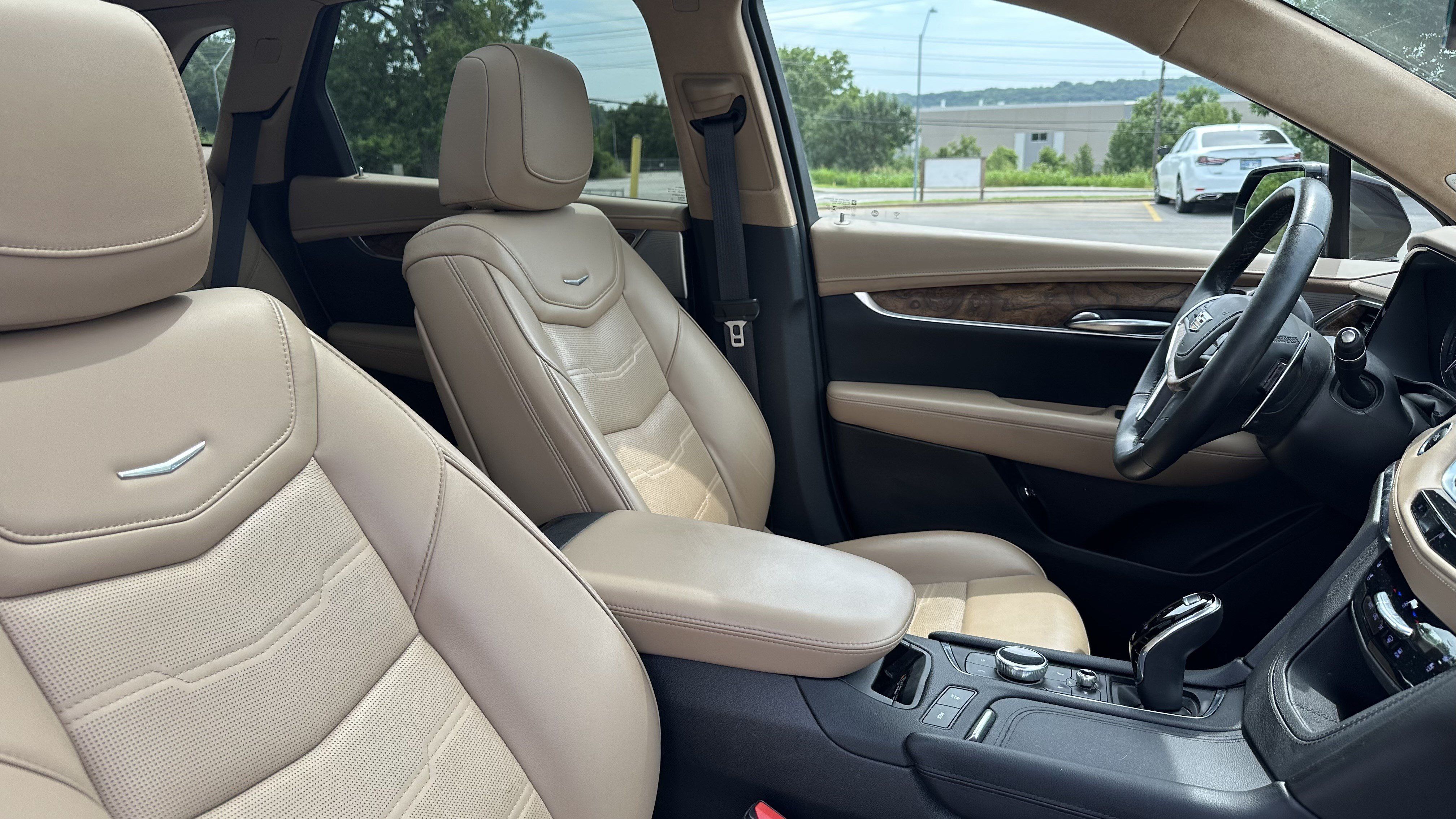 Used 2021 Cadillac XT5 Sportv w/ Platinum Package AWD/4WD image 33