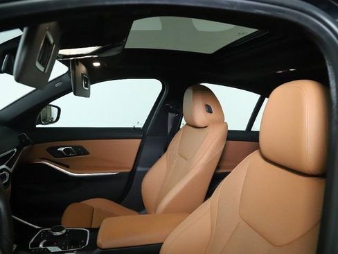 Certified 2024 BMW 330i xDrive Sedan w/ Premium Package AWD/4WD image 21