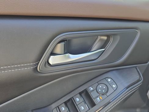 Certified 2023 Nissan Rogue SV w/ SV Premium B Package FWD image 19