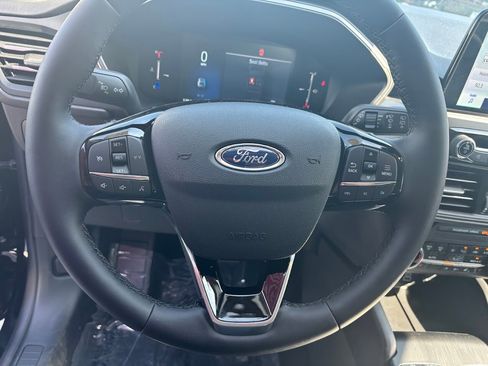 New 2025 Ford Escape Active w/ Cold Weather Package AWD/4WD image 8