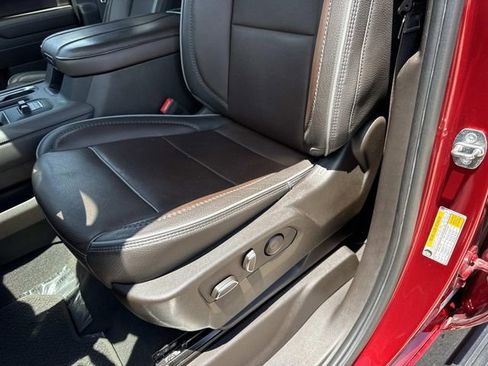 Used 2023 GMC Sierra 1500 Denali w/ Technology Package AWD/4WD image 23