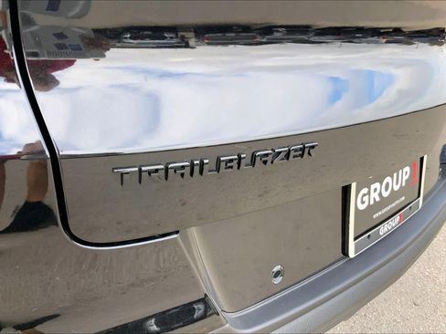 Used 2021 Chevrolet TrailBlazer RS w/ Convenience Package FWD image 30